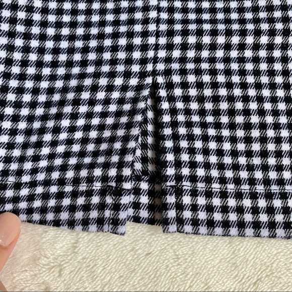 Brandy Melville Black Gingham Cara Skirt - Picture 5 of 7